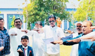 अंबेडकर को किया याद, शपथ