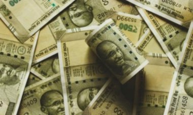 उत्तर प्रदेश में चुनाव के दौरान सख्ती, लाखों रूपए की शराब, बहुमूल्य धातुएं और नकदी बरामद