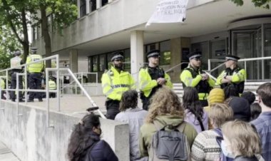 फ़लस्तीन समर्थकों के विरोध-प्रदर्शन के चलते ऑक्सफोर्ड यूनिवर्सिटी की एक इमारत को बंद किया गया