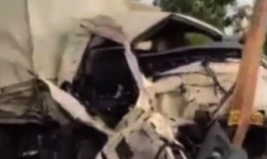 आंध्र प्रदेश में ट्रक-डीसीएम वैन की जोरदार टक्कर, छह लोगों की मौत