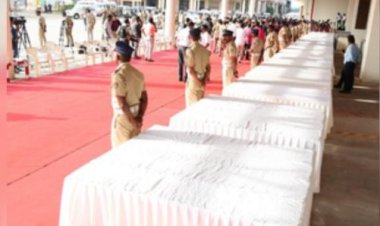 45 भारतीयों के शव लेकर कुवैत से केरल पहुंचा वायुसेना का विमान