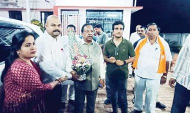 नियमितीकरण की मांग, कैबिनेट मंत्री रामविचार को ज्ञापन