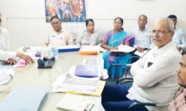 कृषि योजनाओं की समीक्षा