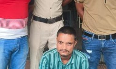 डिक्की से नगदी और मंगलसूत्र चोरी, पड़ोसी गिरफ्तार