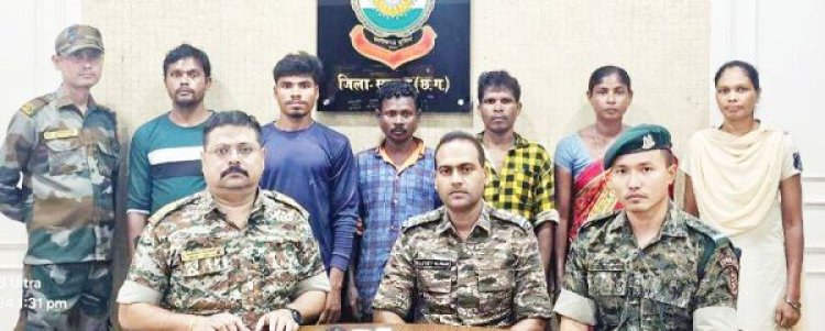 एक महिला सहित 5 नक्सलियों ने किया आत्मसमर्पण