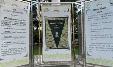 संविधान दिवस पर सुप्रीम कोर्ट ने संविधान को किया और मजबूत