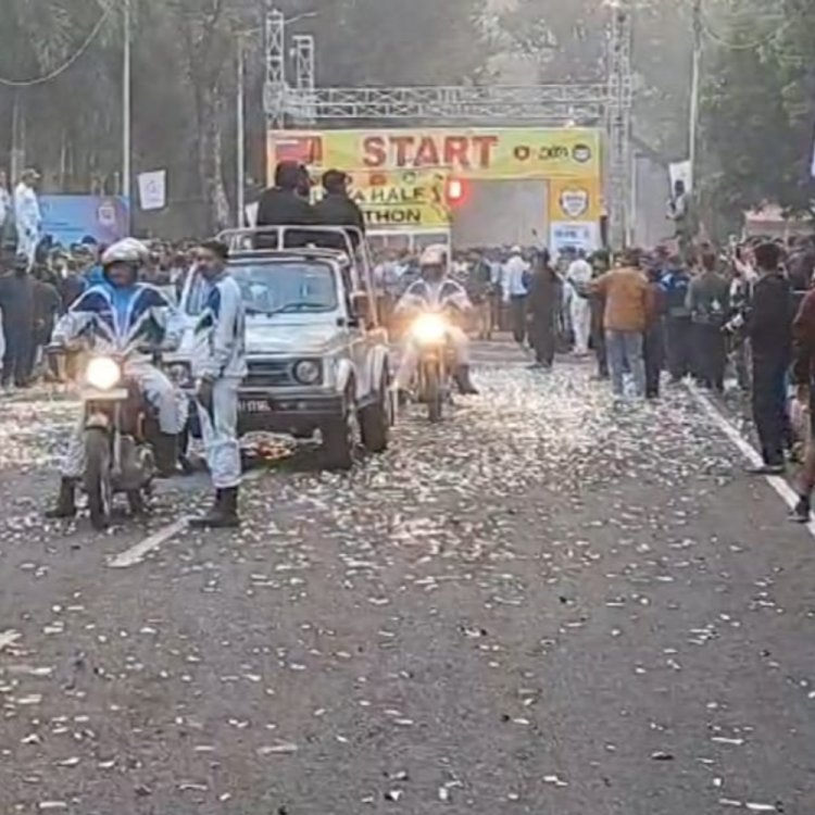 सूर्या हाॅफ मैराथन दौड़ में 10 हजार लोग दौड़े:सेना के जवानों के साथ सिविलियंस शामिल; कलेक्टर बोले-ये जबलपुर के विकास की दौड़
