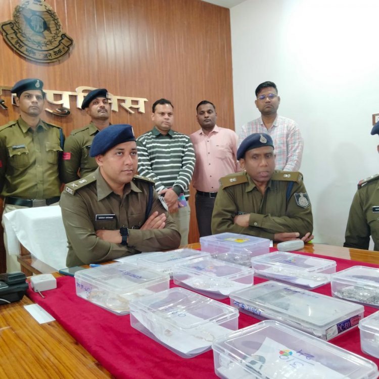 पुलिस ने चोरी हुआ 6 लाख का सामान जब्त किया:गिरमिट गैंग के पांच आरोपियों को किया था गिरफ्तार, 8 चोरियों में चुराए थे गहने-साड़ियां