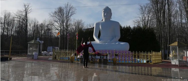 न्यू जर्सी में 30 फीट ऊंची बुद्ध प्रतिमा बनी धर्मों का संगम