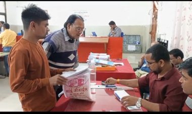 राजनांदगांव: अब तक महापौर के लिए तीन सात जबकि पार्षदों के लिए 61 लोगों ने लिया आवेदन ... पढ़िए पूरी खबर