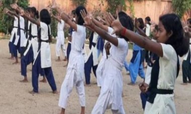 दंतेवाड़ा : गणतंत्र दिवस समारोह का हुआ ’’फाइनल रिहर्सल’’ जवानों और स्कूली छात्र-छात्राओं ने उत्साहपूर्वक मार्चपास्ट में लिया हिस्सा   