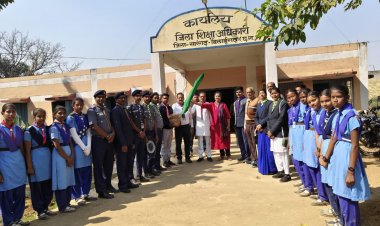 राष्ट्रीय जंबूरी त्रिचि तमिलनाडु हेतु सारंगढ़ जिला के स्काउट रवाना...