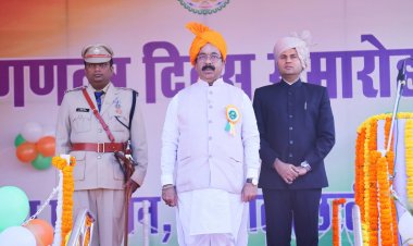 रायपुऱ : 76 वें गणतंत्र दिवस पर उप मुख्यमंत्री श्री अरुण साव ने रायगढ़ में फहराया राष्ट्रीय ध्वज        