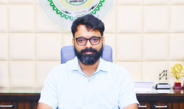 जशपुर: शासकीय सेवकों को वाहन चलाते समय हेलमेट एवं सीटबेल्ट धारण करना होगा अनिवार्य  ' कलेक्टर के निर्देशों का गंभीरता से करना होगा पालन