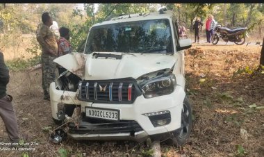 प्रयागराज से लौट रही स्कॉर्पियो पेड़ से टकराया " छः लोग थे सवार.... पढ़िए पूरी खबर