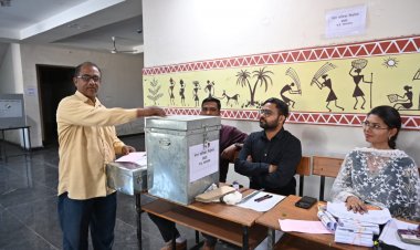 44 अधिकारी-कर्मचारियों ने किया डाक मतपत्र से मतदान