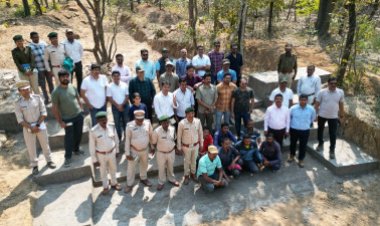 रायपुर : आईएफएस अधिकारियों की टीम ने धमतरी में मृदा संरक्षण और आजीविका पहल का किया अध्ययन