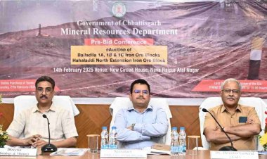 रायपुर : छत्तीसगढ़ खनिज संसाधनों के मामले में अपार संभावनाओं वाला राज्य - सचिव श्री पी. दयानंद"छत्तीसगढ़ में लौह अयस्क ब्लॉकों की नीलामी हेतु ‘प्री-बिड कॉन्फ्रेंस’ का सफल आयोजन