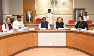 रायपुर : विधानसभा अध्यक्ष डॉ. रमन सिंह की अध्यक्षता में कार्य मंत्रणा समिति की बैठक आयोजित