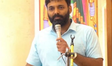 जशपुर: कलेक्टर ने सरस्वती शिशु मंदिर के बच्चों को परीक्षा में सफल होने के दिए टिप्स ,लक्ष्य निर्धारित करके अपने शब्दों में नोट्स बनाकर करें परीक्षा की तैयारी-रोहित व्यास