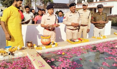 रायपुर: प्रदेश की 5 सेंट्रल जेल, 20 जिला जेल और 8 सब-जेल में विशेष आयोजन:आध्यात्मिक और मानसिक शुद्धि के लिए कैदियों को मिला गंगा जल स्नान का अवसर...