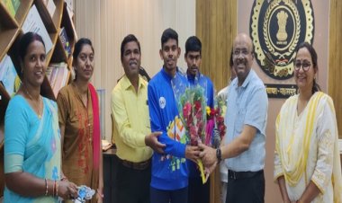 रायपुर : पैरा एथलेटिक्स वर्ल्ड चैंपियनशिप 2025 : सुखदेव केवट ने 400 मीटर दौड़ में सिल्वर मेडल जीतकर छत्तीसगढ़ का किया नाम रोशन