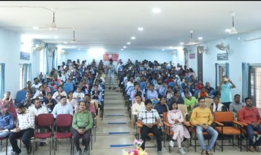 जशपुर: फाइलेरिया उन्मूलन हेतु सामूहिक दवा सेवन कार्यक्रम का कलेक्टर ने किया शुभारम्भ ,फाइलेरिया जागरूकता रथ को हरी झंडी दिखाकर कलेक्टर ने किया रवाना....