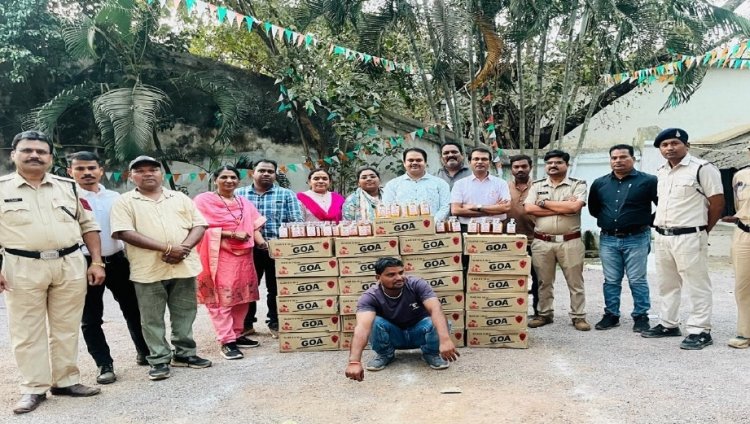 रायपुर : कई राज्यों की 2.23 करोड़ मूल्य की 33 हजार लीटर मदिरा जब्त,  मदिरा के अवैध परिवहन के मामले में जब्त हुए 10 वाहन, प्रदेश में अवैध शराब के विरुद्ध लगातार कार्रवाई