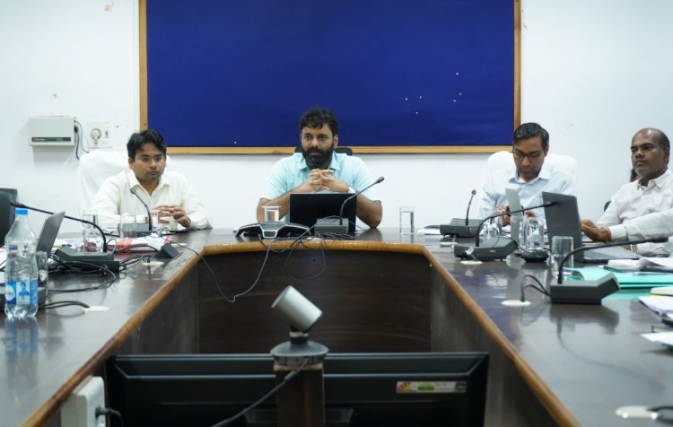 जशपुर: कलेक्टर की अध्यक्षता में जिला सहकारी विकास समिति की बैठक संपन्न....