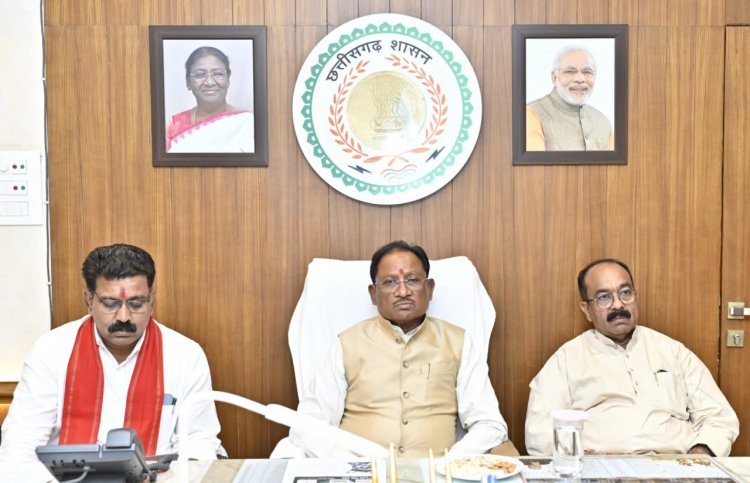 रायपुर:मुख्यमंत्री श्री साय ने मनरेगा कार्यों को गुणवत्तापूर्ण और समयबद्ध रूप से पूरा करने के दिए निर्देश,मनरेगा को अन्य योजनाओं से जोड़कर ग्रामीण विकास की गति तेज करने पर दिया गया जोर...