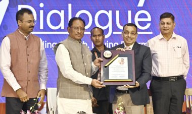 रायपुर : नई औद्योगिक नीति से 1.23 लाख करोड़ के निवेश प्रस्ताव प्राप्त ,निवेशकों को आकर्षित करने नई उद्योग नीति का दिख रहा असर ,छत्तीसगढ़ विजन 2047 के तहत राज्य को औद्योगिक हब बनाने की पहल......