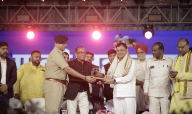 रायपुर : वाणिज्य उद्योग एवं श्रम मंत्री श्री देवांगन के मुख्य आतिथ्य में पाली महोत्सव का हुआ समापन,पाली महोत्सव से कोरबा को मिल रही अलग पहचान: कैबिनेट मंत्री श्री लखन लाल