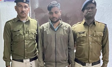 Crime News Jashpur: मैं तुमसे प्यार करता हूं कहकर महिला से शारीरिक शोषण और डेढ़ लाख रु की ठगी "आरोपी जाहिद हुसैन सन्ना से गिरफ्तार..... पढ़िए पूरी खबर