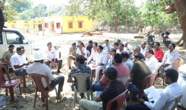 जशपुर:कलेक्टर और एसएसपी ने मयाली में आयोजित होने वाले महाशिवपुराण कथा की तैयारी का लिया जायजा, अधिकारियों को वाहन पार्किंग, पेयजल व्यवस्था, मेडिकल टीम फायर ब्रिगेड सहित सभी बुनियादी सुविधाएं उपलब्ध कराने के दिए निर्देश