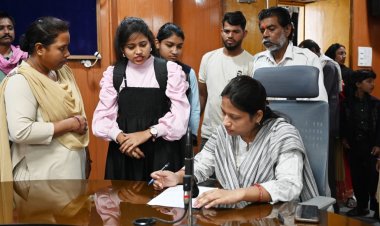 अपर कलेक्टर ने जनदर्शन में सुनी आमजनों की समस्याएं,जनदर्शन में आज कुल 52 आवेदन हुए प्राप्त