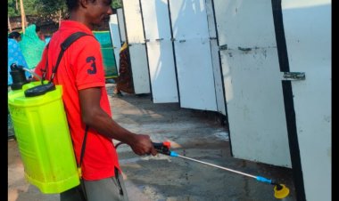 शिवमहापुराण कथा मयाली:महिला और पुरूष श्रद्धालूओं हेतु शौचालय एवं स्नान की किया गया है पृथक-पृथक व्यवस्था कथा क्षेत्र, सड़क तथा प्रांगण की सफाई की जा रही अनवरत साफ सफाई, क्यू आर कोड़ के माध्यम से  लिया जा रहा फीडबैक....