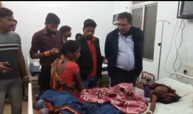 @लाल गाड़ी से आए तीन आफत:बच्चों को जबरजस्ती खिला दिया कुछ ऐसा की बच्चे हो गए बीमार,परिजनों ने आनन फानन में स्वास्थ्य केंद्र सन्ना में कराया बच्चों को भर्ती, घटना से ग्रामीणों में आक्रोश,क्षेत्र के जनपद सदस्य ने कहा जांच कर संलिप्त लोगों पर हो तत्काल कार्यवाही...