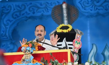 जशपुर:सात दिवसीय महाशिवपुराण कथा का भव्य समापन"पंडित श्री मिश्रा ने सफल आयोजन के लिए जिला प्रशासन, पुलिस प्रशासन, आयोजन समिति को दिया धन्यवाद"कथा को 272 देश विदेश के शिव भक्तों ने भी सुना....