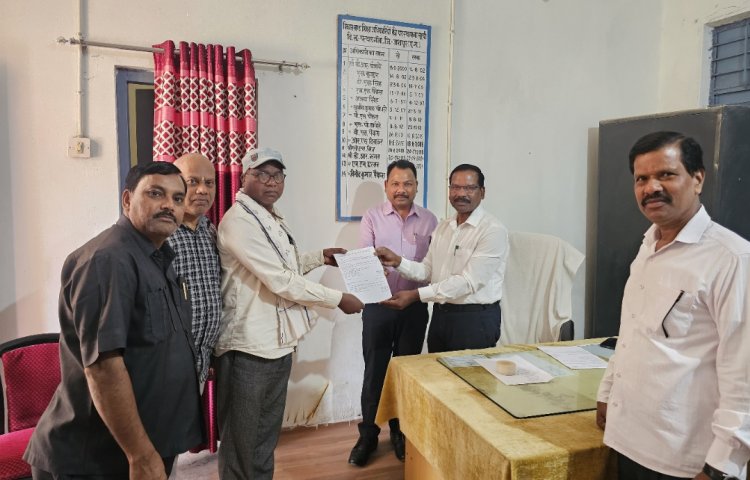 जशपुर:सेवानिवृत्त शिक्षकों को सेवानिवृत्ति तिथि पर ही मिला पेंशन भुगतान आदेश...