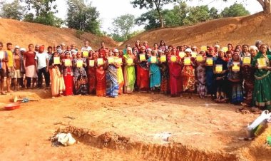 जांजगीर: मनरेगा के श्रमिकों को अब मिलेगी 261 रुपए मजदूरी"केंद्र सरकार ने छत्तीसगढ़ के मनरेगा श्रमिकों की मजदूरी में 18 रुपए की वृद्धि