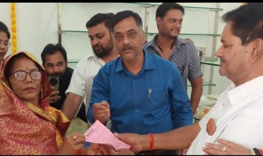 मुख्यमंत्री श्री विष्णु देव साय के सुशासन में स्व सहायता समूह की महिलाएं बन रही स्वावलंबी ,कुनकुरी में सी मार्ट का हुआ शुभारंभ