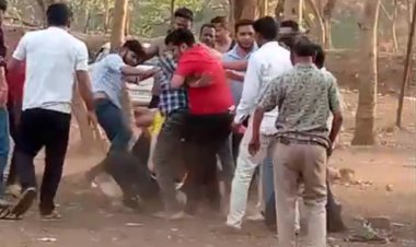 जशपुर: प्रसिद्ध खुड़िया रानी देवी मंदिर परिसर में दो पक्षों में जमकर चले लात घुसे " बियर की बोतल से कई बार हमला" गंभीर अवस्था में अस्पताल में भर्ती "मामला पहुंचा थाना.... पढ़िए पूरी खबर