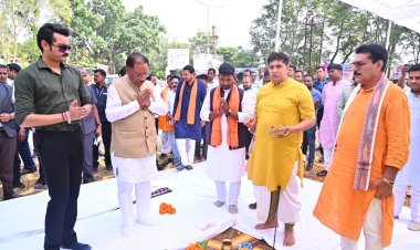 मुख्यमंत्री श्री विष्णुदेव साय ने कुल 63 करोड़ के विभिन्न विकास कार्यों का लोकार्पण और शिलान्यास, लोकापर्ण कार्याे में 364.59 लाख के 5 और शिलान्यास कार्याे में 59.75 करोड़ के 22 कार्य शामिल