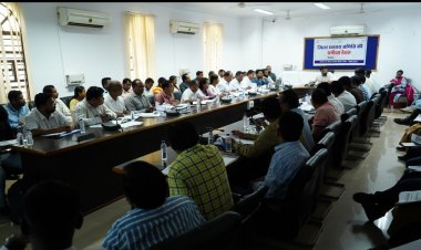 जशपुर :मरीजों को 108 एम्बुलेंस की सुविधा समय पर उपलब्ध कराएं -कलेक्टर