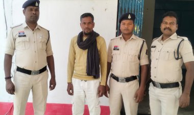 जशपुर पुलिस का ऑपरेशन शंखनाद जारी" चौकी आरा पुलिस ने 02 नग गौ वंशों को तस्करों के चंगुल से कराया मुक्त, आरोपी तस्कर को किया गिरफ्तार....