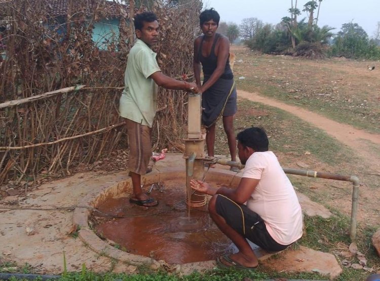 मुख्यमंत्री श्री विष्णुदेव साय के निर्देश का असर, एक कॉल पर एक घंटे में सुधरा हैंडपम्प,प्रशासन की सक्रियता पर ग्रामीणों ने व्यक्त की खुशी