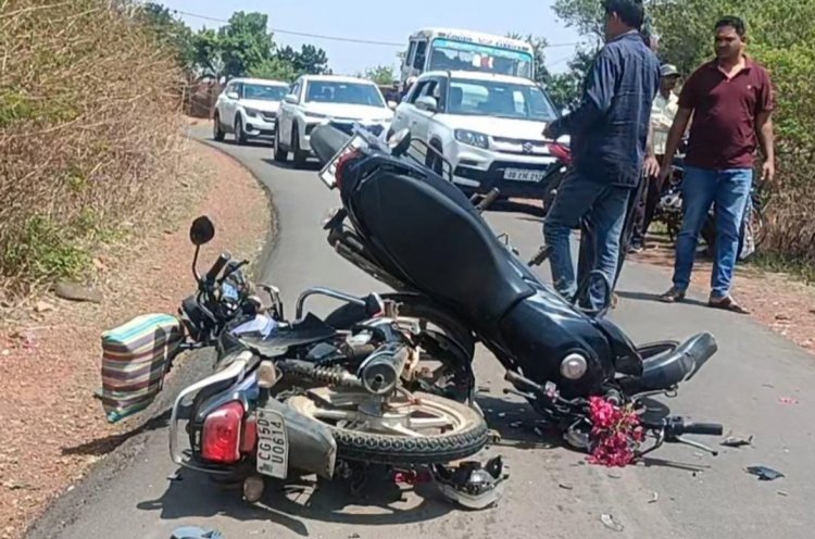 जशपुर न्यूज: दो मोटरसाइकिल में जबरदस्त भिड़ंत "PDS संचालक की मौके पर मौत" 2 अन्य घायल... पढ़िए पूरी खबर