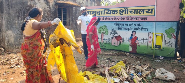 जनप्रतिनिधियों, कलेक्टर और ग्रामवासियों ने श्रमदान कर ग्राम करडे़गा बाजारडांड की साफ सफाई की  कलेक्टर ने कहा गांव स्वच्छ और सुंदर रहेगा तो नहीं फैलेगी बीमारी