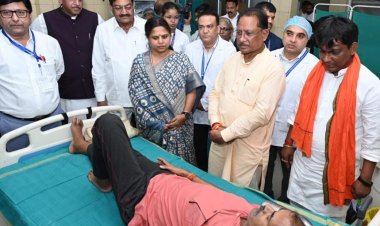 मुख्यमंत्री श्री विष्णुदेव साय ने जिला अस्पताल का किया औचक निरीक्षण: मरीजों से की आत्मीय बातचीत
