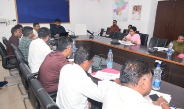 ग्रामीण सचिवालय में पटवारी,सचिव, ग्रामीण कृषि विस्तार अधिकारी, बिजली विभाग और हैंडपंप मैकेनिक को अनिवार्य रूप से उपस्थित रहने के सख्त निर्देश 